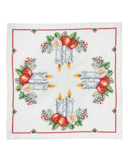 Kerzen und Äpfel zur Weihnachtszeit - Tischtuch