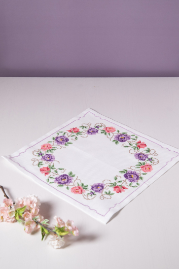 Rosen in Pastellfarben - Tischtuch