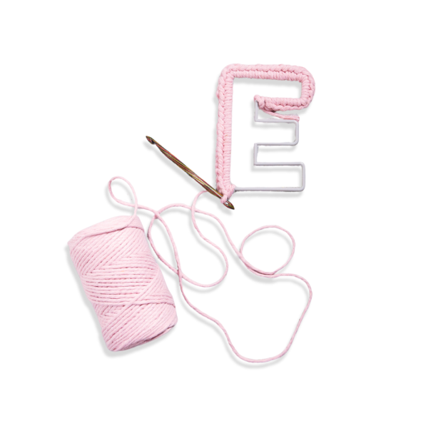 Makramee Buchstabenrahmen